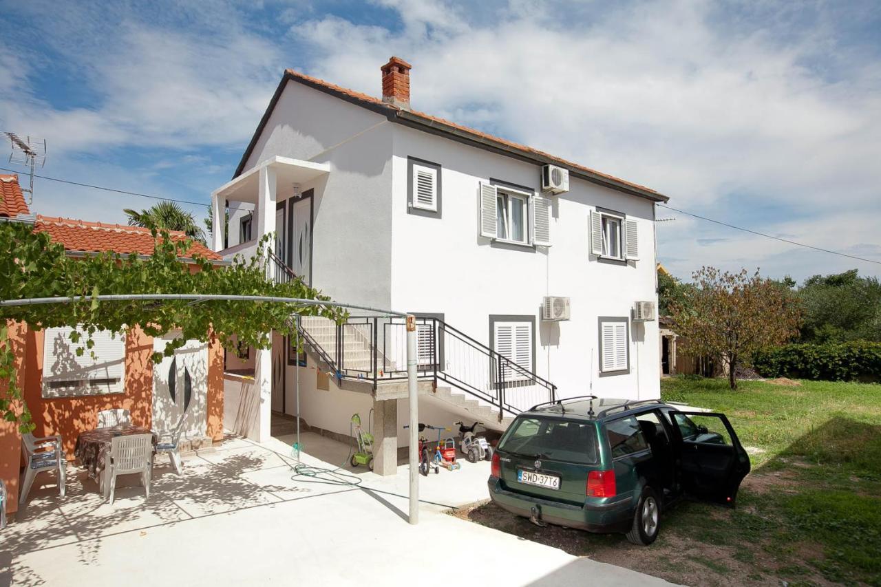 Toni With Private Parking Apartament *